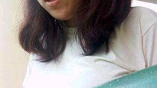 Teacher Matthan Salomon seduces student Kaye Andrea in Ormoc