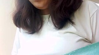 Teacher Matthan Salomon seduces student Kaye Andrea in Ormoc