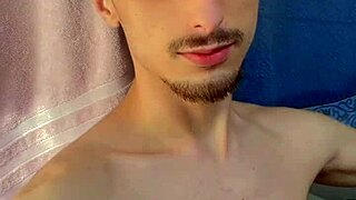 novinho acordou inspirado e decidiu mostrar tudo, er flashs im bad