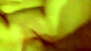 Amateur couple fisting her pretty pussy in a wild homemade session