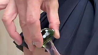 真面目そうな制服女子に恥ずかしい下着を着て鈴クリトリスとアナル調教 😳