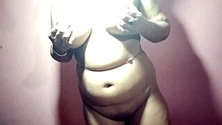 hey neighbor girl, wanna see those tits?