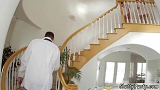 Bisexuel swingerfest med varm håndjob og spis kompilation for brudepiger 🥳