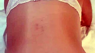 Beautiful Babe Socou Forte Na Buceta De Quatro