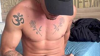 Muscular Bodybuilder Masturbates