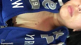 cachonda ama de casa mi hermanastra crystal se masturba ella es muy hot y le encata grabarce par sus fans