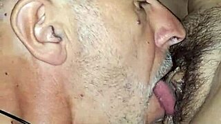 my lover teresa gives me a handjob, i lick her hairy pussy, then i cum on her foot 😏