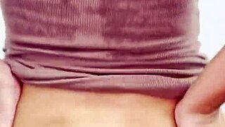 Me encanta poner a mi novia de espaldas para ver su culo rebotar