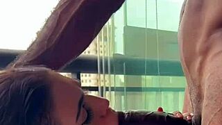 descendo pra pegar ifood e vizinho me chama pra fuder 😏