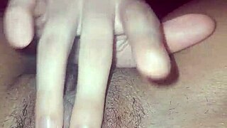 hermoso latina pussy squirts nicely craving a tongue lick