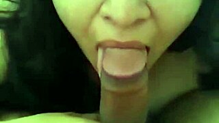 Aurora Estelar gives luxury oral to Hunter 666 with hot milk for breakfast