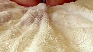 hey this is just a wild fetish session with european milf mala dvojka