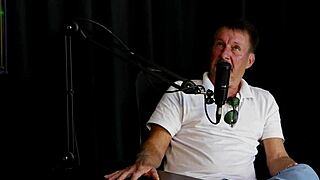 O cu é uma fruta gostosa gosta de bater assistiu o filme da filha o neto poderia trabalhar de outras maneiras e o fetiche e a loucura - carlos urach watch on sheer red 😈