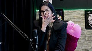 teen stripper shows off in public interview - leticia braga