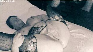 juicy rubii masturbating her shaved pussy again