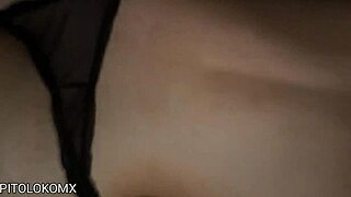 Jovencita Caliente Montando Rico Y Acabando En Perrito Duro