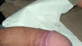 Cum fast with that small cock!