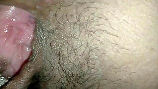 เย็ดหีสาวใหญ่ที่มีแตดที่สวยงามจนน้ำแตกใส่หี