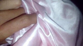 เย็ดหีสาวใหญ่ที่มีแตดที่สวยงามจนน้ำแตกใส่หี