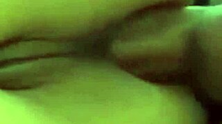 Empregada Piriguete Foi Fazer A Arrumação Do Quarto E Acabou Levando Gozada No Cu!