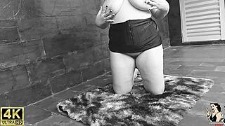 Arab BBW uses toys on her big ass in homemade video, faces jury consequences