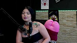 Tem fetiche em pele o boquete é o seu forte gravou com um pau de 24cm