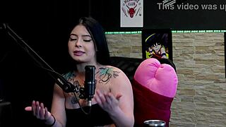 Tem fetiche em pele o boquete é o seu forte gravou com um pau de 24cm