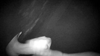 glory hole makes him cum in me