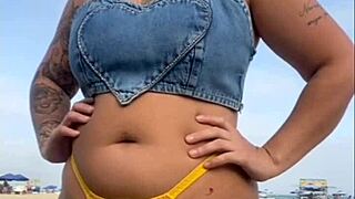 I Made That Guy Hard on the Beach with Flashing