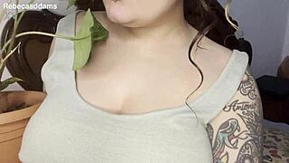 big natural tit wiggle from tall latina couple