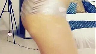 Sexy arabian snowwhite does masturbation dance and modeling in la shower 😍