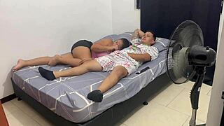 A Mi Cuñada Le Encanta Sacarme La Leche Me Busca Incluso Cuando Estoy Viendo Tv Y Me Corro En Sus Tetas