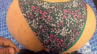 Milf big ass fucked in water loves dick more than food 😍