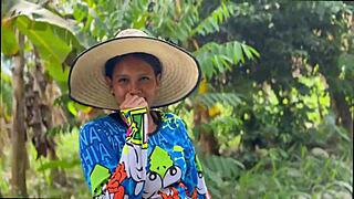 Colombian Babe Fucked Outdoors