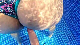 Milf big ass fucked in water loves dick more than food 😍