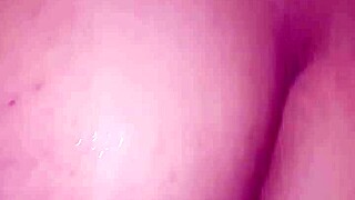 novinha safada dando a bucetinha gostoso no motel gozou gostoso e pediu pra meter com força e eu claro atendi o que a puta submissa me pediu