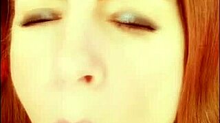 milf uses cell phone to record her sloppy wet dildo fucking session in 2017