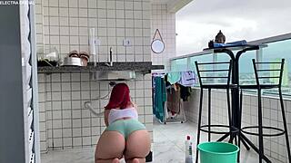 Chamei Essa Empregada Para Limpar Minha Casa e Ela Ficou Assim Pra Mim Fiquei Com Muito Tesão