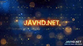 Asian pussy gets wet and squirts in amateur japanese scene