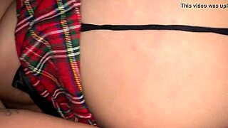 wife takes anal creampie from assfucking