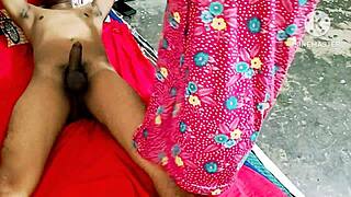 Indian bhabhi gets wild chudai from boyfriend with hindi audio.