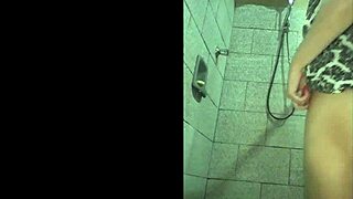 latina teen 18+ fucks her asshole with big dildo in hot anal scene