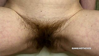 Brush HAIRY GINGER PUSSY POV - BunnieAndTheDude