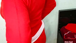 mature pregnant woman shows huge tits and ass