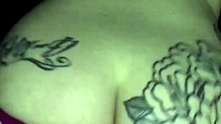 neon flamingo s5 with european milfs 😍