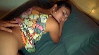 Casero solos con hermanastra en noche