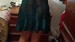 Mother-in-law sucks and gets ass fucked when girlfriend's away 😈