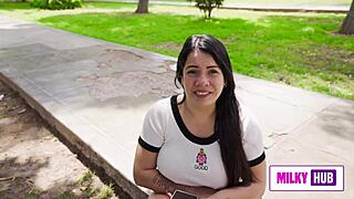 Milf tetona entra en confianza con mi verga