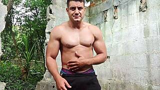 Yuri Gaucho - Aliviando O Tesão Da Pica