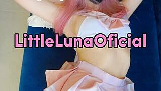 بنت صغيرة حلوة 18+ تتفشخ كسها الجميل بزب كبير لحد كريم باي أورجازم